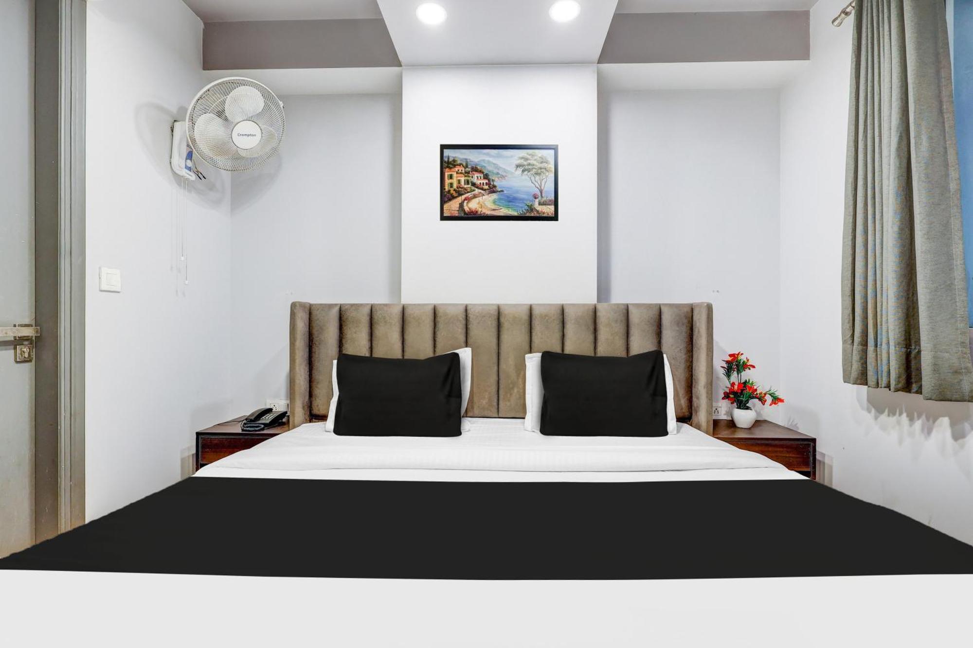 Super Collection O Shalimar Bagh Hotell Delhi  Eksteriør bilde