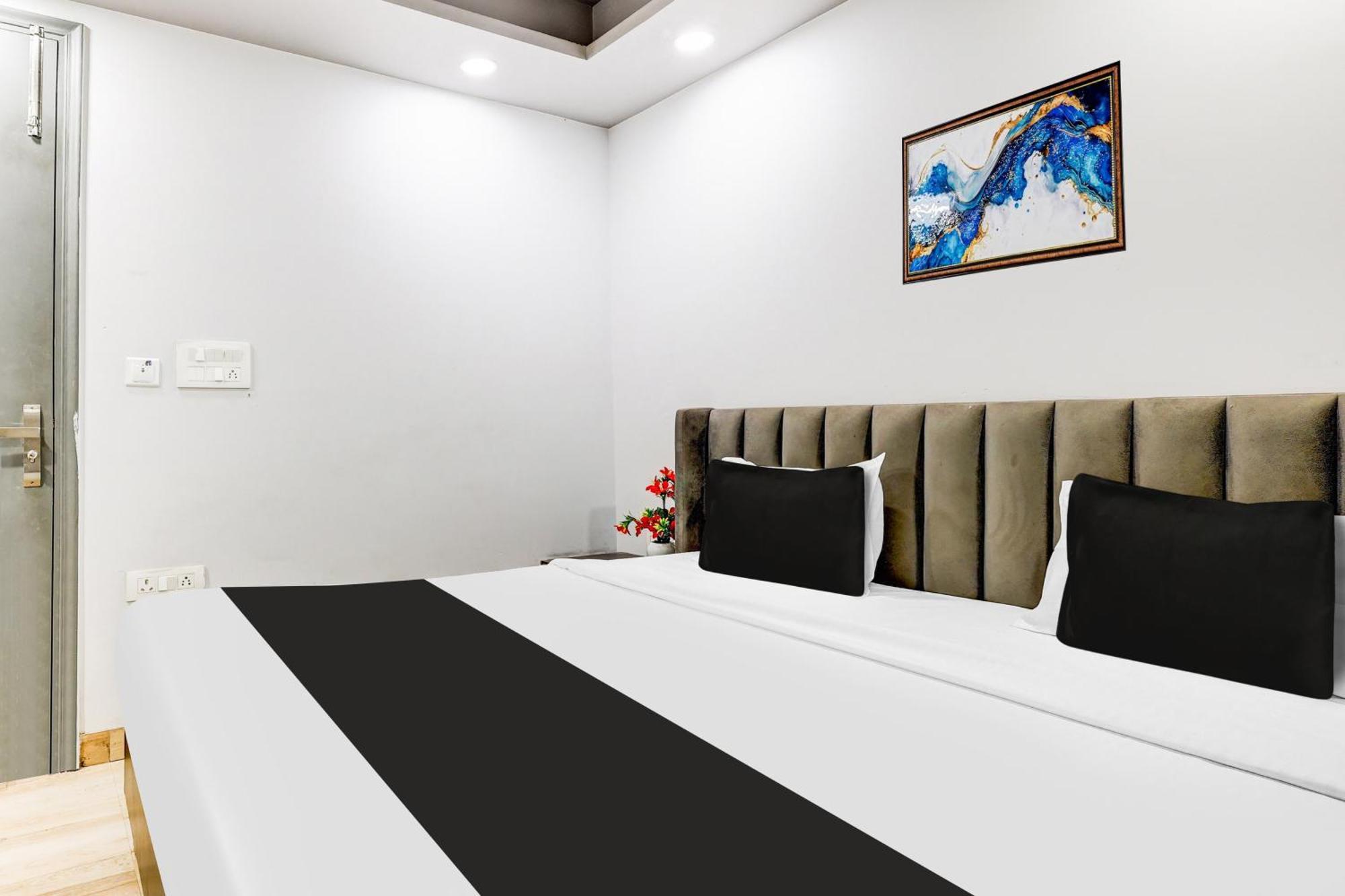 Super Collection O Shalimar Bagh Hotell Delhi  Eksteriør bilde